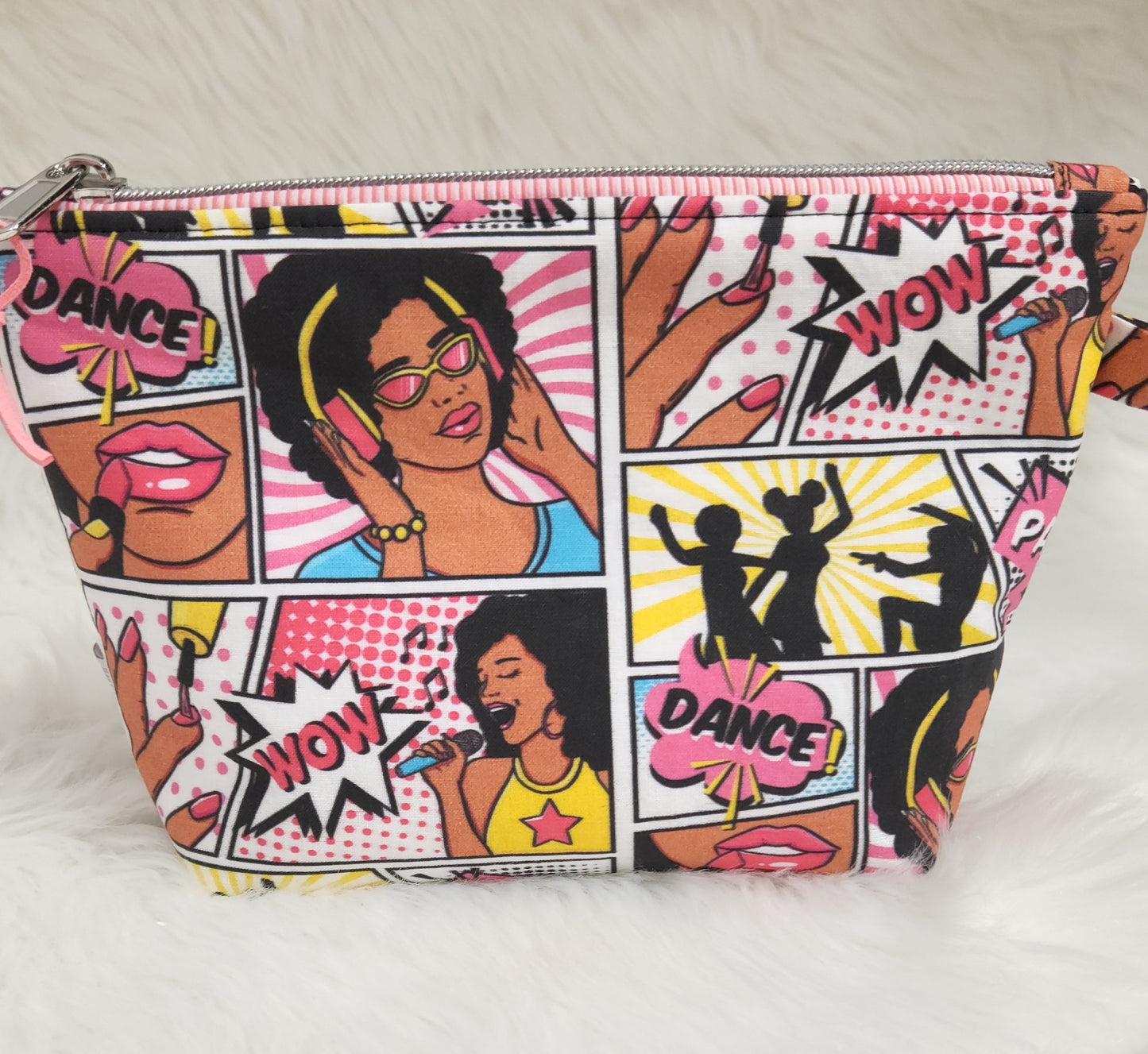 Medium Zipper Pouch - Retro Party Girl